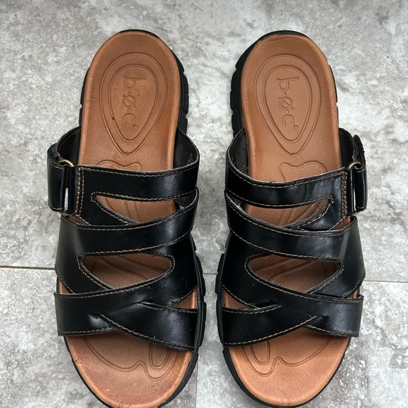 b.o.c. Women's Black Leather Comfort Slide Sandals Criss Cross Strap 8 - Picture 5 of 8